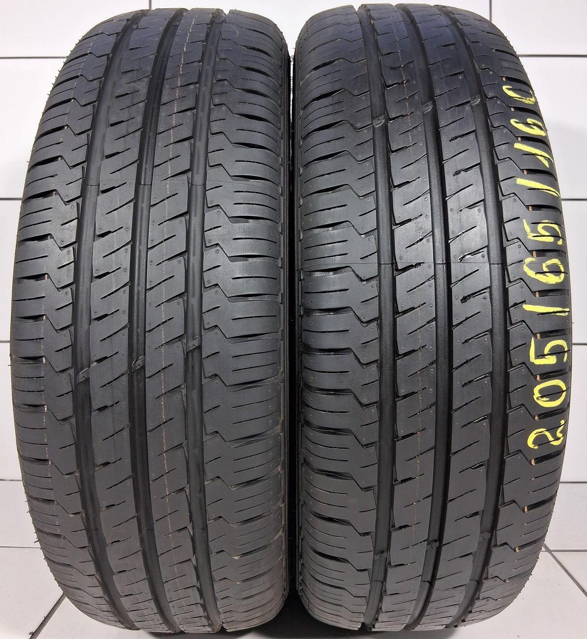 Hankook Vantra LT 205/65R16C 107/105T [2021] 7.5MM(demo), zdjęcie 1